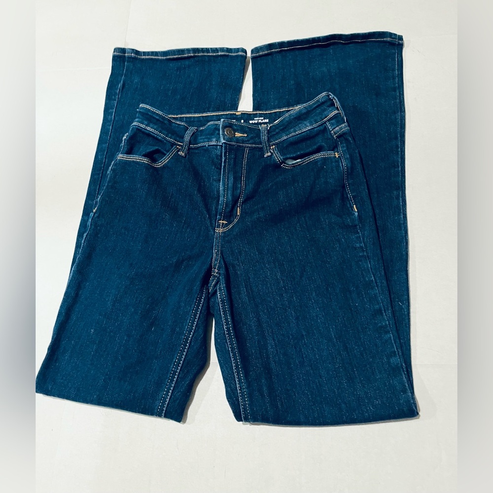Old Navy Dark Blue Jeans High Rice WOW FLARE  
In Immaculate Condition. SIZE 0